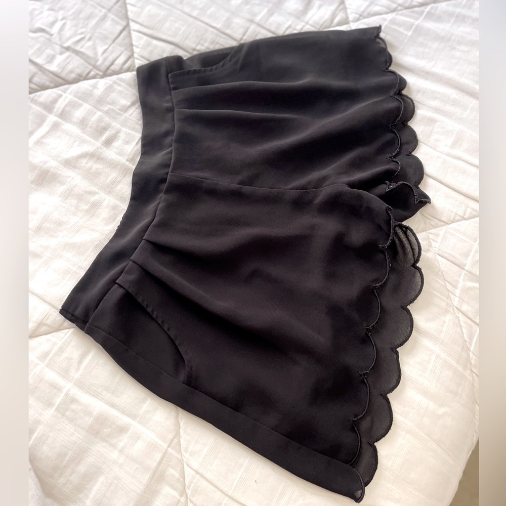 Scalloped Shorts